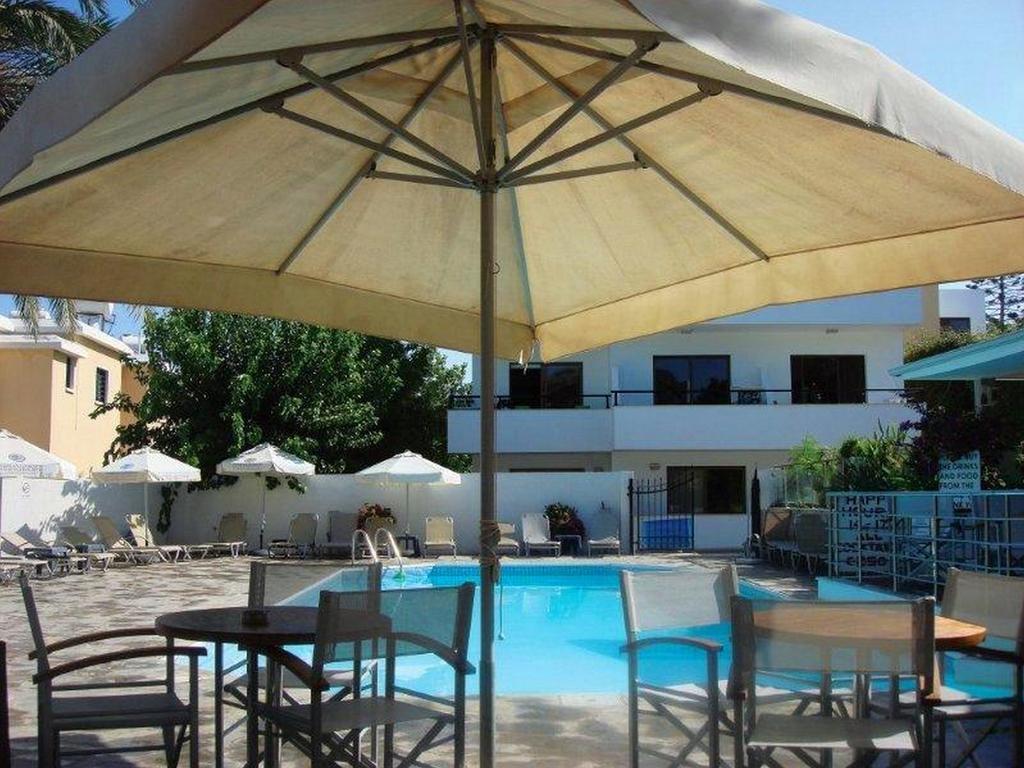 Andries Apartments Paphos Exterior photo